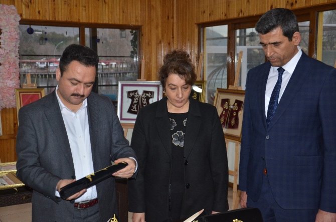 Elbistan'da sim sırma ürünleri görücüye çıktı