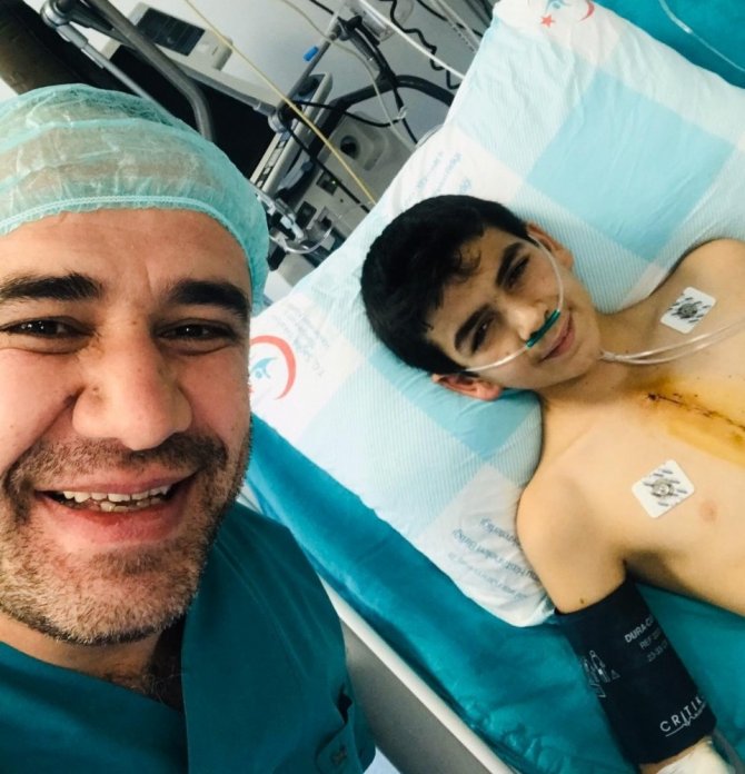 Mermi kalbini parçaladı Necip Fazıl Şehir Hastanesi'nde hayata tutundu