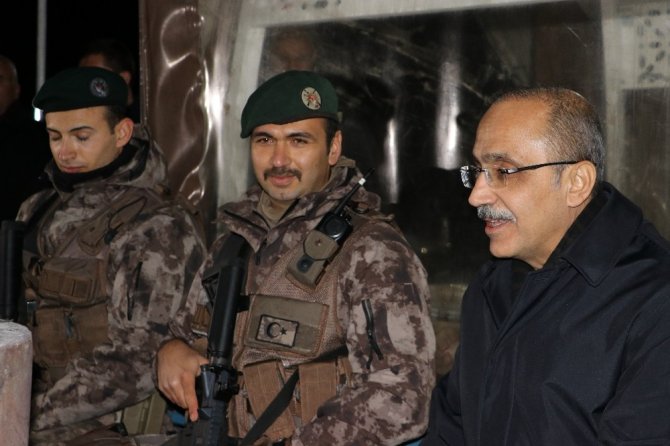 Kahramanmaraş Emniyet Müdürü İnci, yılbaşı tedbirlerini yerinde inceledi