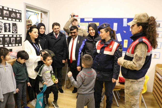 Babamın arkadaşı projesiyle şehit çocuklarına jest yapıldı