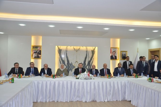 Mahir Ünal Termik Santrallerinde inceleme yaptı