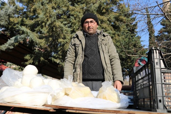 İş kazası mağduru baba çocuklarının eğitimi için çalışıyor