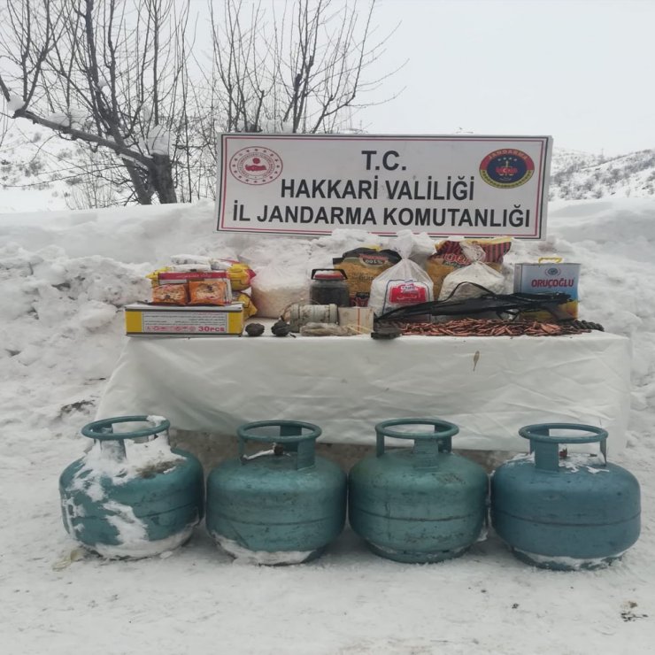 KAPAN-3 operasyonunda silah ve mühimmat ele geçirildi