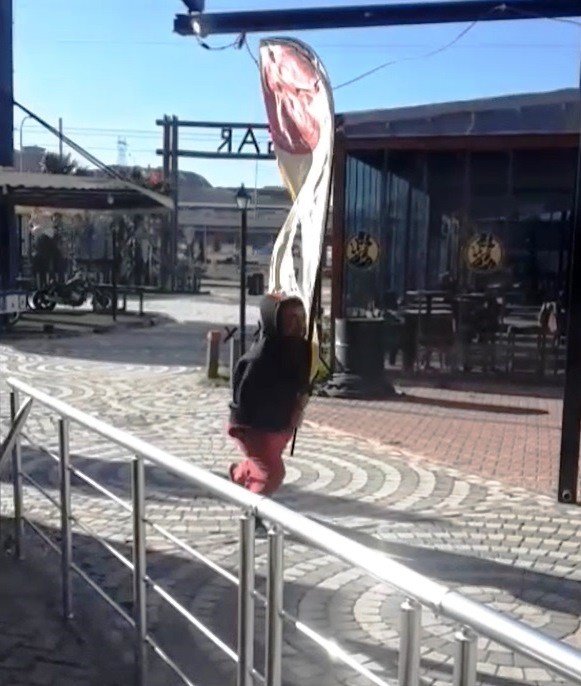 Kahramanmaraş’ta rüzgarın şiddeti böyle görüntülendi