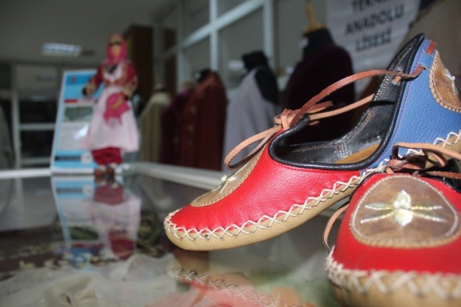 Kahramanmaraş Geleneksel El Sanatları sergisi açıldı