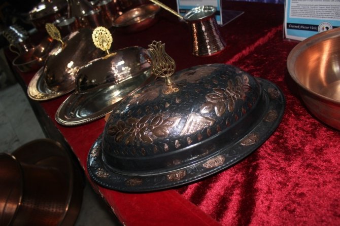 Kahramanmaraş Geleneksel El Sanatları sergisi açıldı