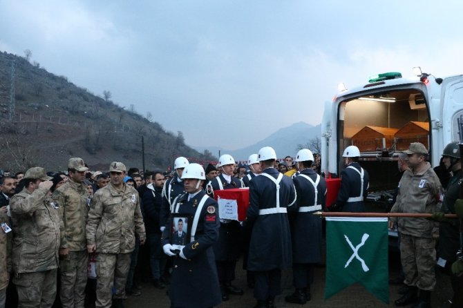 Şehidimiz Türkoğlu ilçesinde toprağa verildi