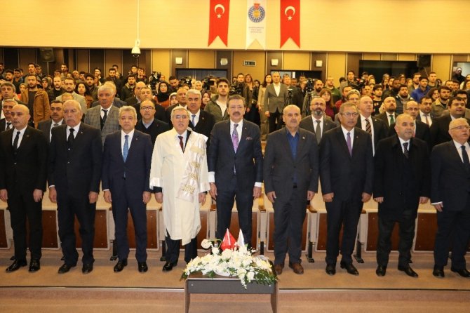 TOBB Başkanı Hisarcıklıoğlu'na Fahri Doktora verildi