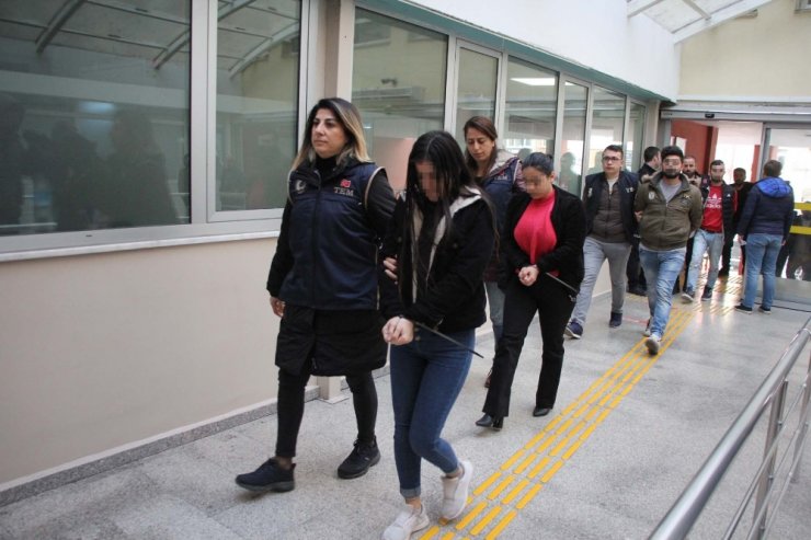 PKK/KCK’nın eylem ve faaliyetlerine katıldıkları iddia edilen 9 kişi adliyede