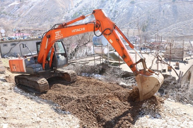 Kahramanmaraşlı vatandaş 20 yıl sonra evinin yolunu icrayla açtırdı