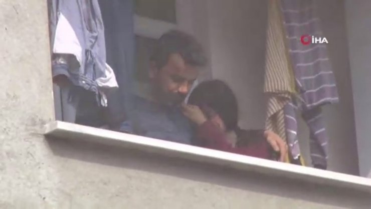 Avcılar’da bina yandı vatandaşlar ağladı