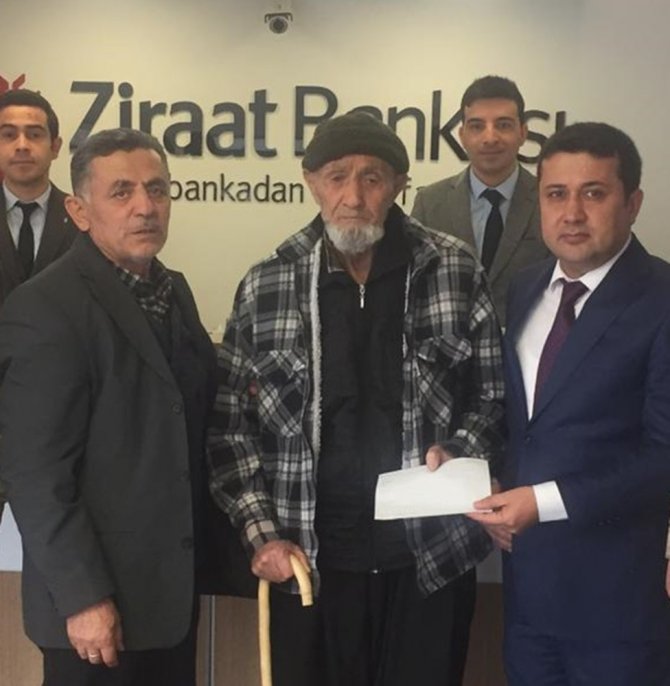 Nurhak ilçesinde Hasan Dede, arsasını satıp Mehmetçik’e bağışladı