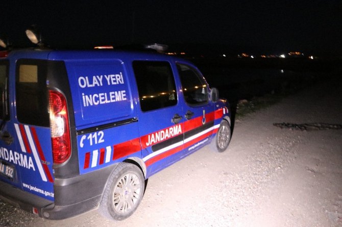 Baba ve oğlu balık tutmak için gittikleri suda kayboldu