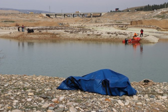 Balık avlarken kaybolan çocuğun cesedi bulundu, baba aranıyor