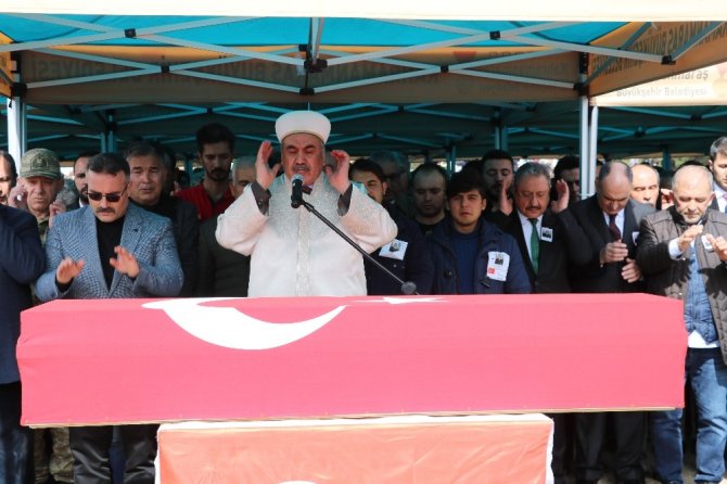 Kahramanmaraş İdlib şehidini dualarla son yolculuğuna uğurladı