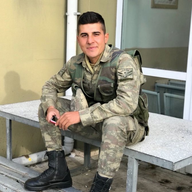 Kahramanmaraşlı P.Uzman Çavuş Soner Enes Baykuş İdlib'te şehit düştü