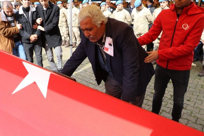 Kahramanmaraş'ta İdlib şehidini binler uğurladı