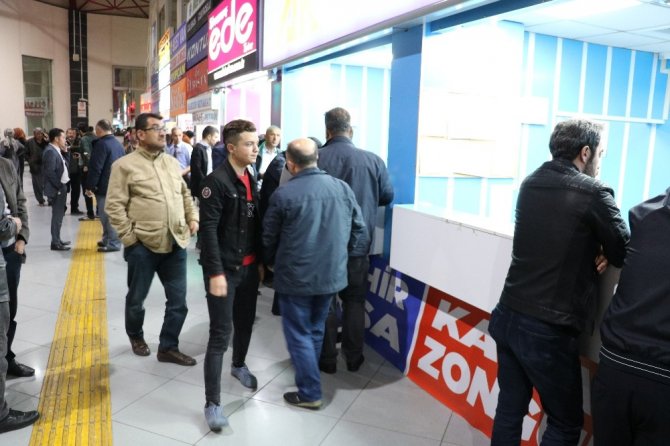 Kahramanmaraş otogarında üniversite tatili yoğunluğu