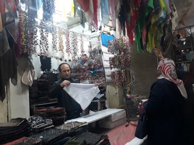 Kahramanmaraşlı esnaf 60 ev hanımına evden iş imkanı sağladı