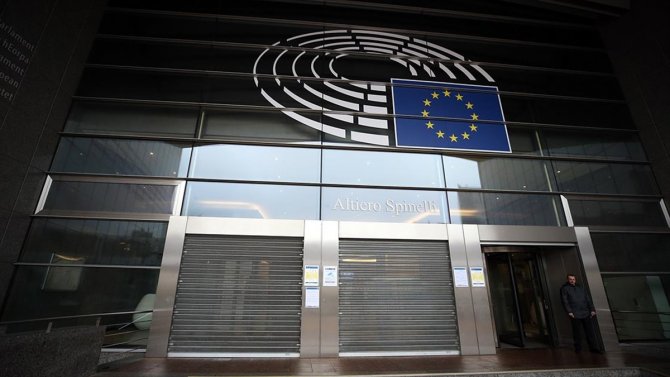 AB dayanışma konusunda koronavirüs testini geçemedi