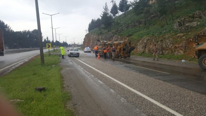 Kahramanmaraş’ta askeri araç devrildi: 2 yaralı