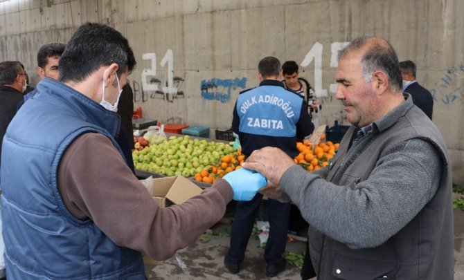Kahramanmaraş'ta belediyenin sıra dışı virüs önlemi dikkat çekti