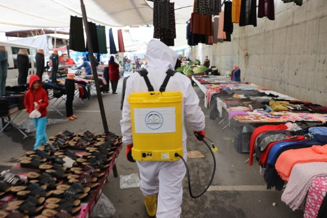 Kahramanmaraş'ta belediyenin sıra dışı virüs önlemi dikkat çekti