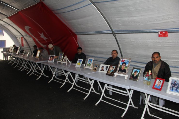 HDP önündeki ailelerin evlat nöbeti 209’uncu gününde