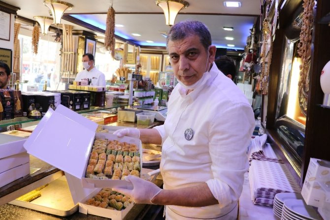 MADO sağlıkçılara ücretsiz alışveriş imkanı verdi