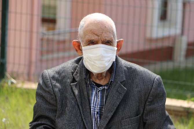 Kahramanmaraş'ta 101 yaşında korona virüsü yendi
