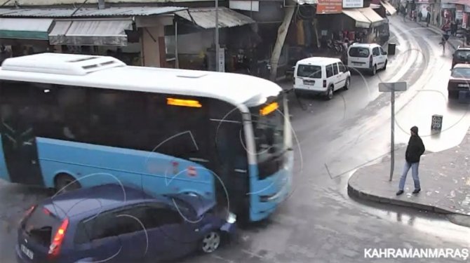 Kahramanmaraş’ta trafik kazaları kamerada