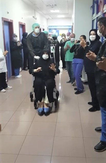 Kahramanmaraş'ta Kocasını kaybeden kadın koronayı yendi