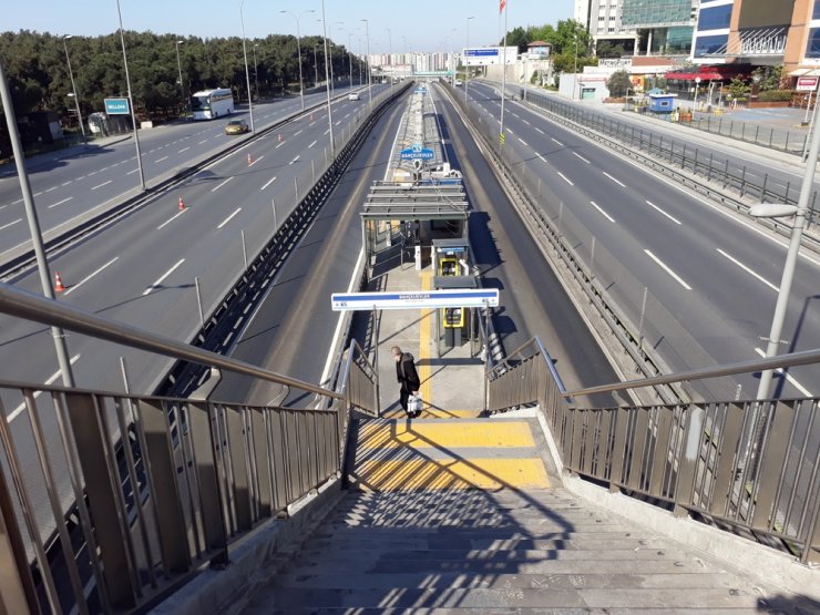 İstanbul’da sağlık çalışanlarının toplu taşıma isyanı