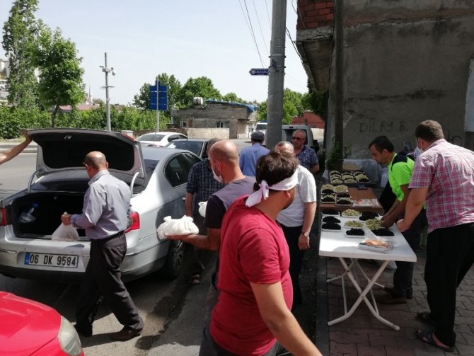 Şifa deposu ‘dut’ tezgahlarda yerini aldı