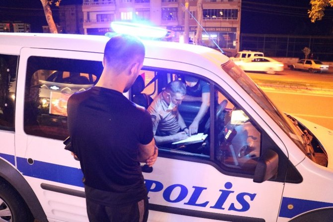 Kahramanmaraş’ta maskesiz sokağa çıkanlara para cezası