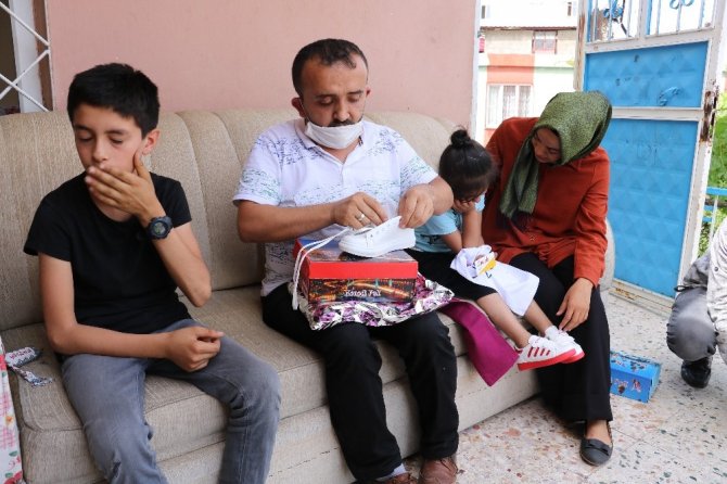 Kahramanmaraş'ta Yetim ve öksüz çocuklara bayramlık