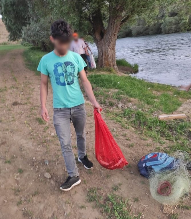 Yumurtlama dönemindeki balıkları avlayanlara ceza yağdı