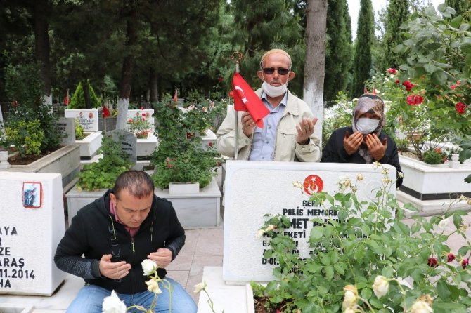 Şehit babası: "Nice Ahmetler gelir gider, yeter ki vatan sağ olsun"