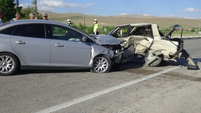 Afşin'de can pazarı kazada 8 kişi yaralandı
