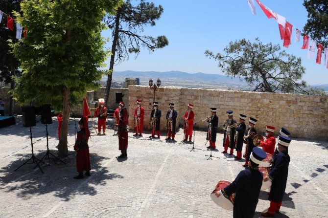 Bir asır sonra Maraş Kalesi’nde cuma namazı