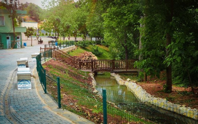 Ferah bir mekan olan Pınarbaşı cevizli bahçe açıldı