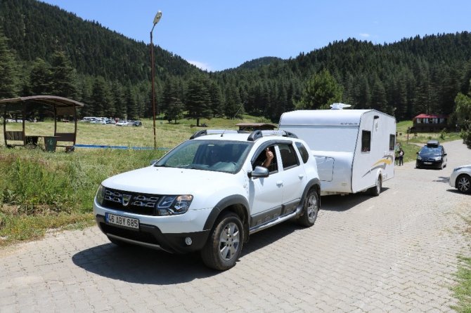 Koronadan kaçan Başkonuş Yaylası’na çıktı