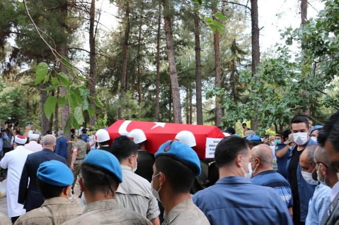 Şehit Piyade Uzman Onbaşı Ömer Kahya Pazarcık'ta toprağa verildi