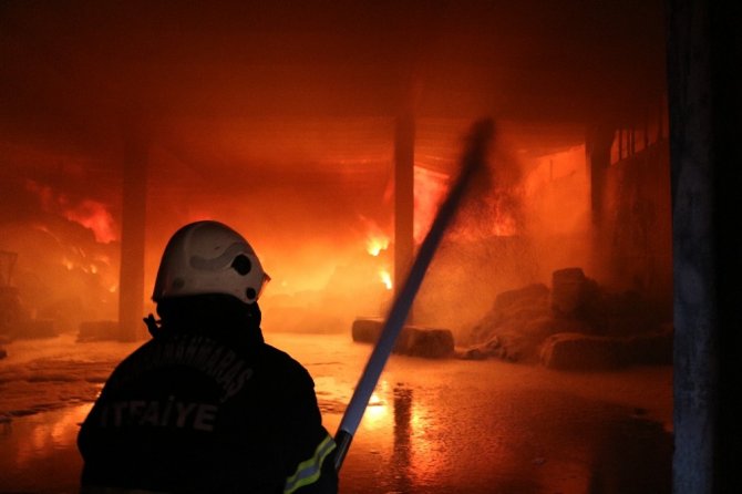 Fabrika yangını kontrol altına alındı