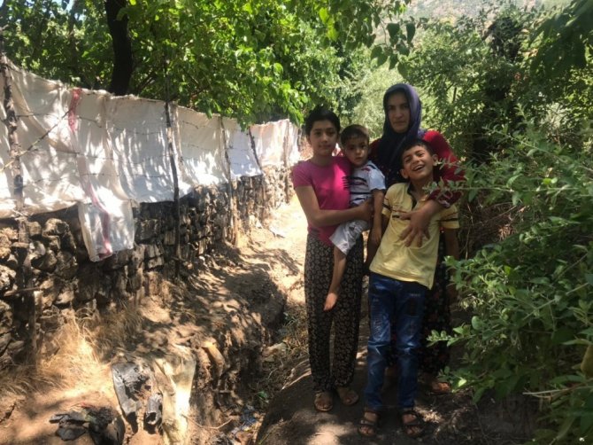 Fedakar anne engelli çocukları için yol mücadelesi veriyor