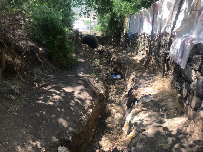 Fedakar anne engelli çocukları için yol mücadelesi veriyor