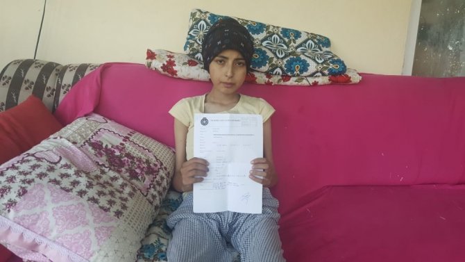21 yaşındaki anne tedavi için yardım bekliyor