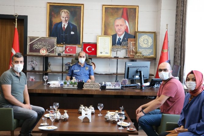 Cebeloğlu: "Tepelerinden inmeyeceğiz"