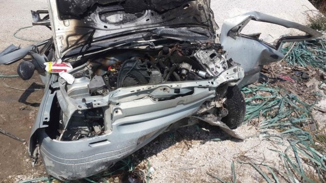 Andırın- Kadirli arasındaki kazada 2 kişi öldü 3 kişi yaralandı