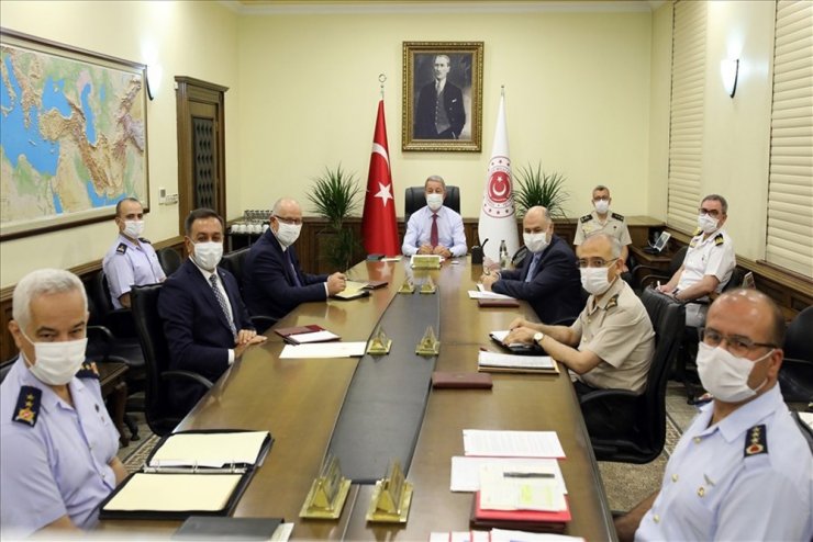 Bakan Akar: “Faaliyetlerimizde haklıyız. Onun için de kararlı ve azimliyiz”